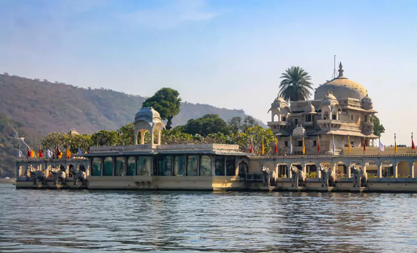 Udaipur Travel Guide 