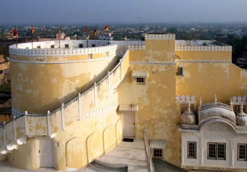 Delhi Mandawa Tour with Jaipur Drop 