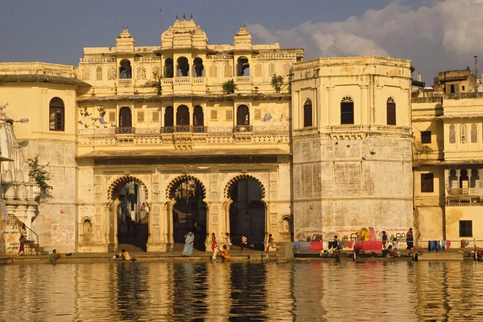 Udaipur Jawai Jaipur Agra Delhi Tour  7 Days